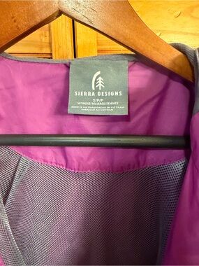 Sierra Designs Women’s Purple Ski & Snow Jacket
